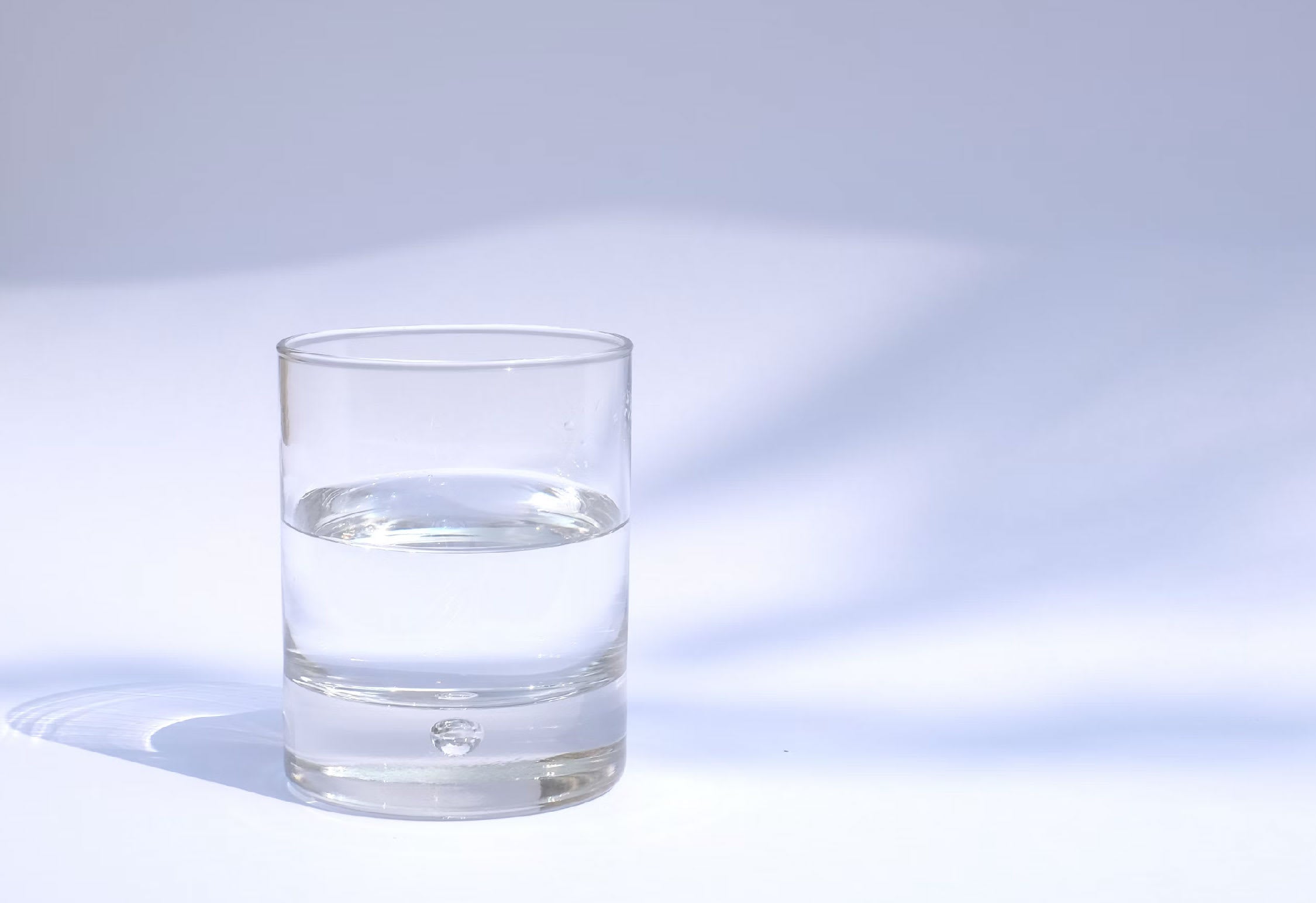 articles/Water_KromaWellness_HydrationTips_lw5fva.jpg